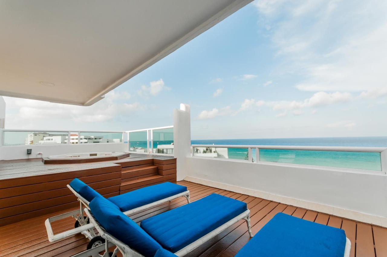 HOTEL STUNNING VIEWS BEACHFRONT PENTHOUSE - WITH ROOFTOP PRIVATE JACUZZI -  BY LIVIN CANCUN 3* (Mexico) - from US$ 849 | BOOKED